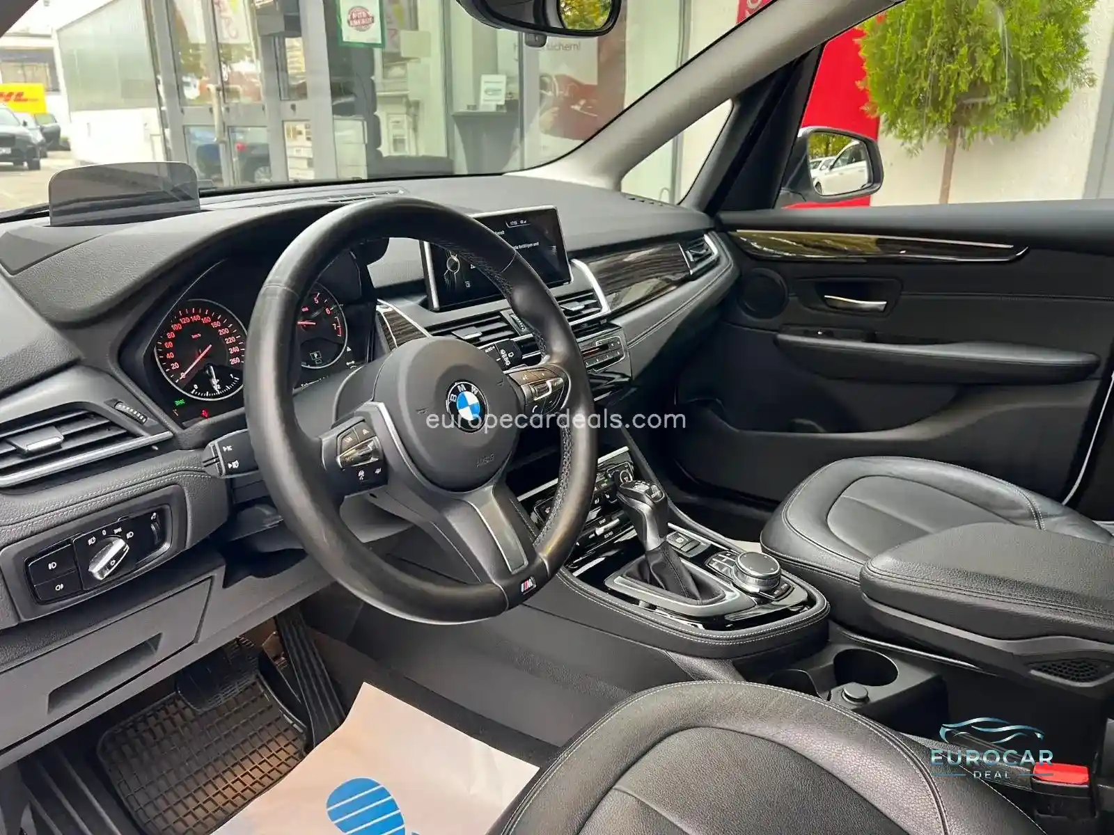BMW 225