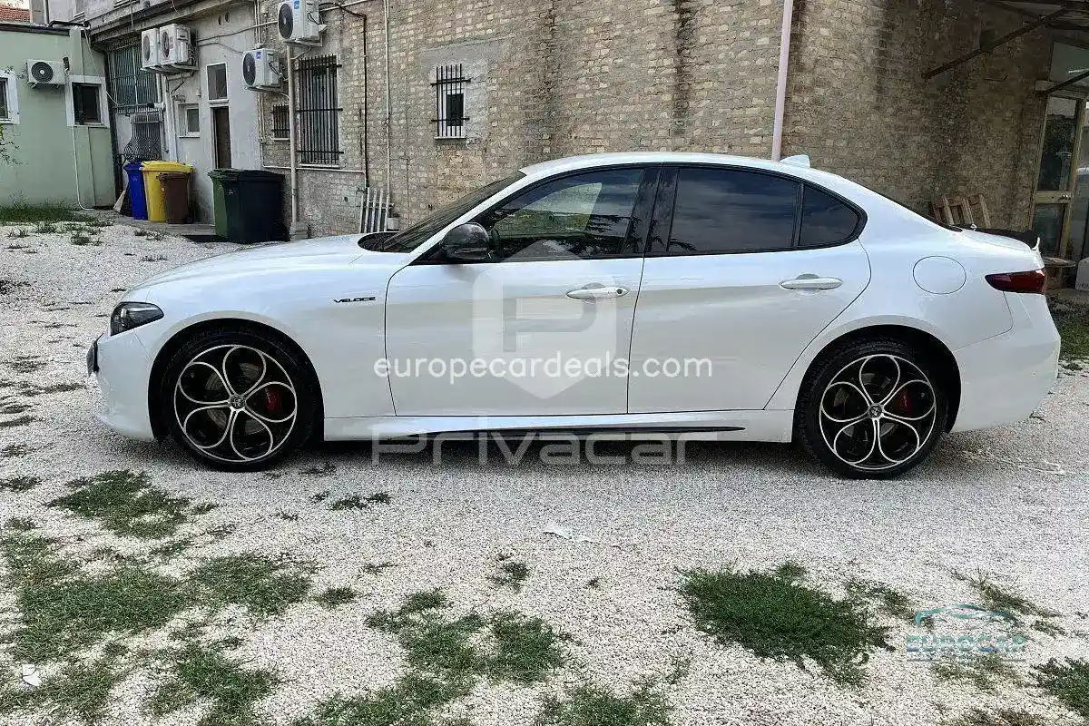 Alfa Romeo Giulia