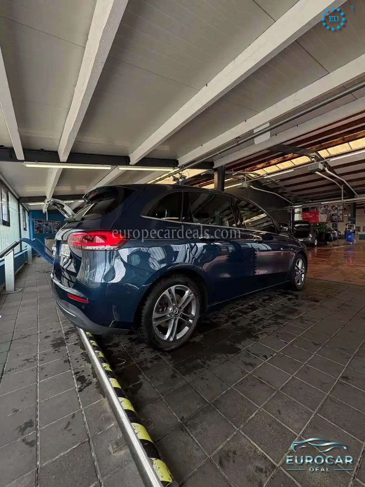 Mercedes-Benz B 200