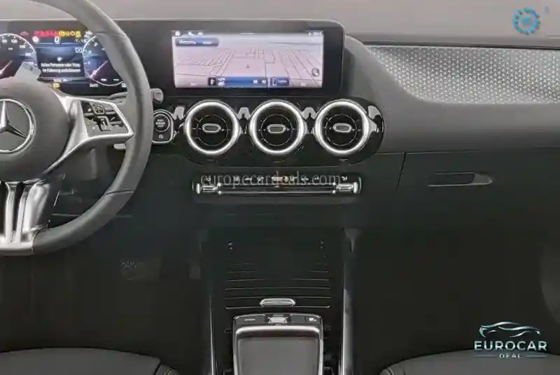Mercedes-Benz B 220