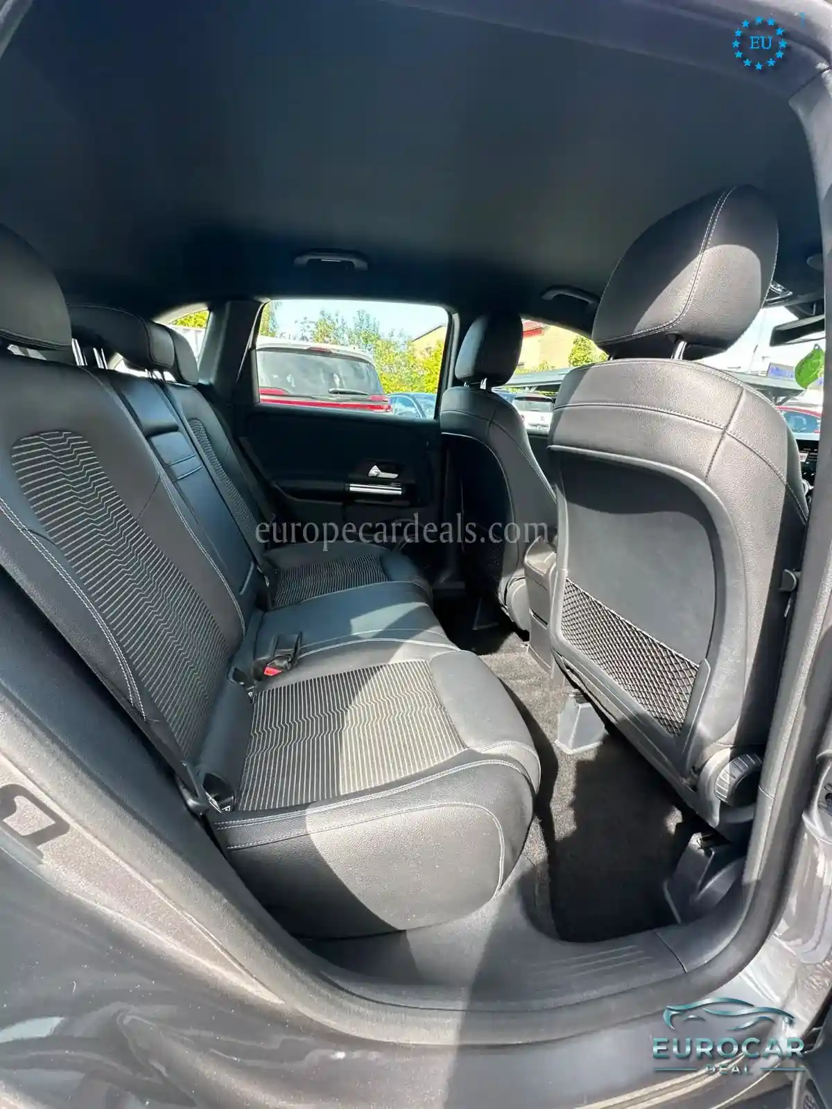 Mercedes-Benz B 220