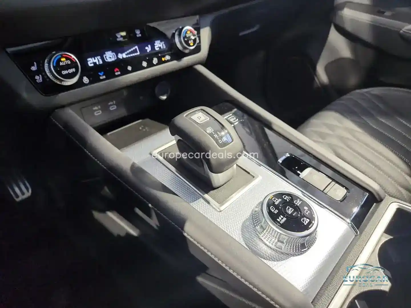 Mitsubishi Plug-in Hybrid Outlander
