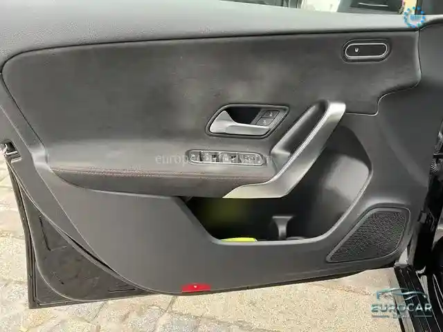 Mercedes-Benz A 35 AMG