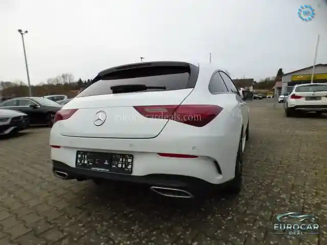 Mercedes-Benz CLA 200 Shooting Brake