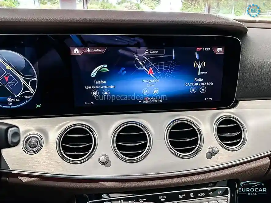 Mercedes-Benz E 300
