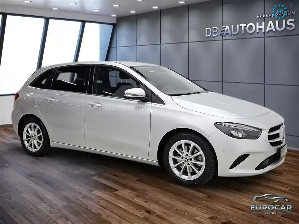 Mercedes-Benz B 220