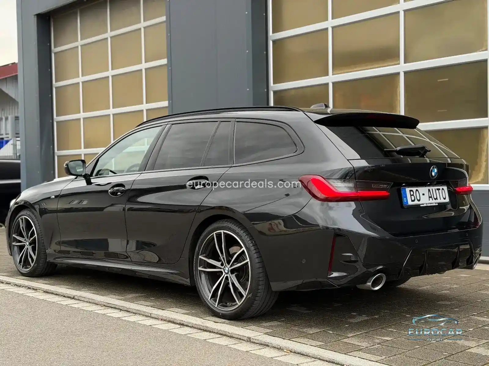 BMW 320