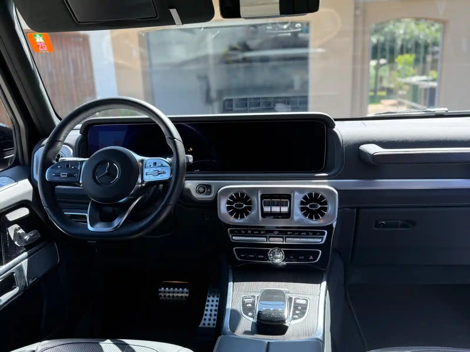 Mercedes-Benz G 500