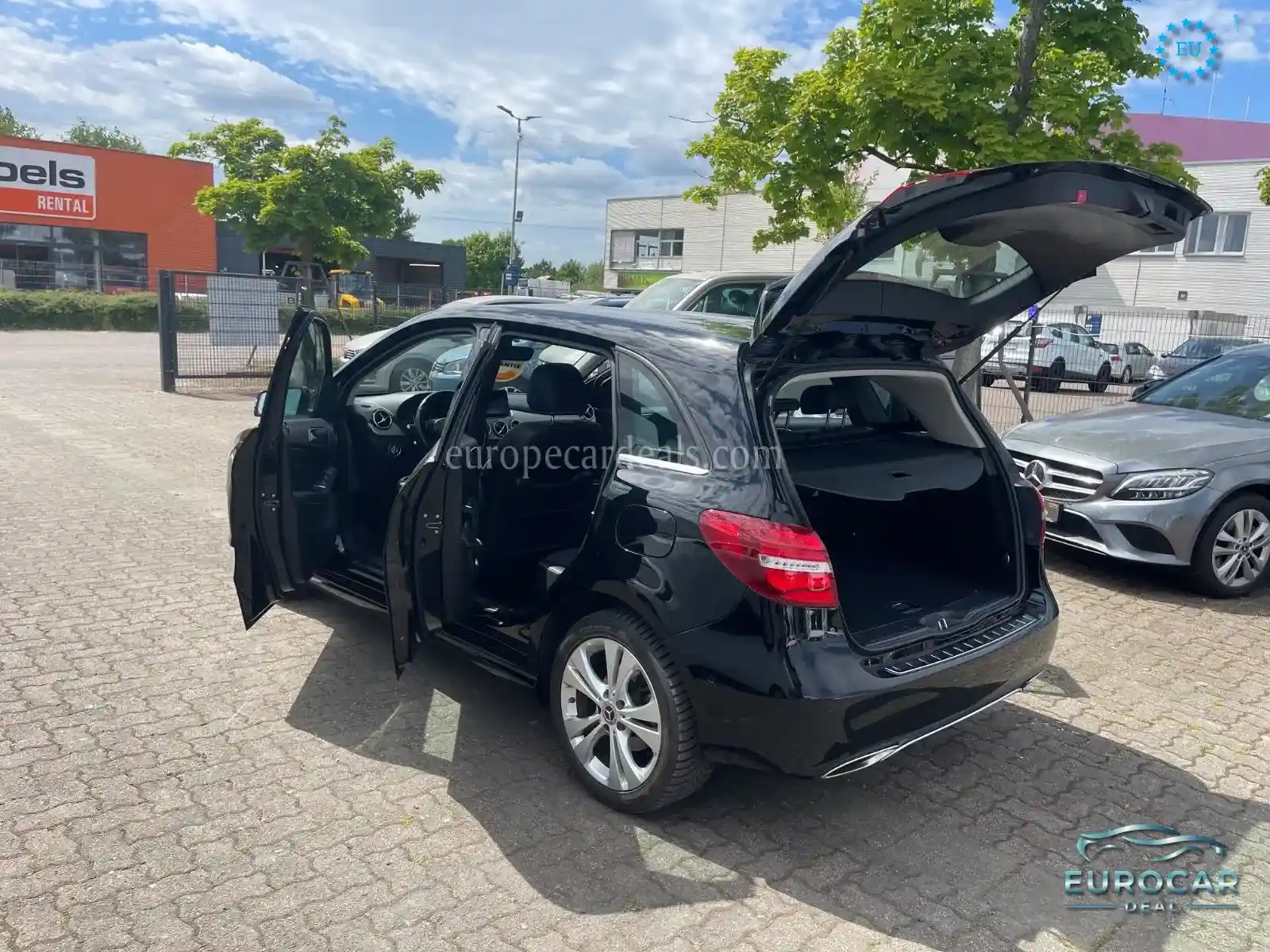 Mercedes-Benz B 200