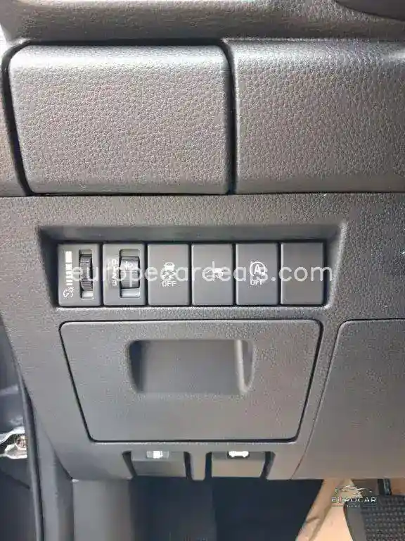 Space Cab 4WD Autm. LS
