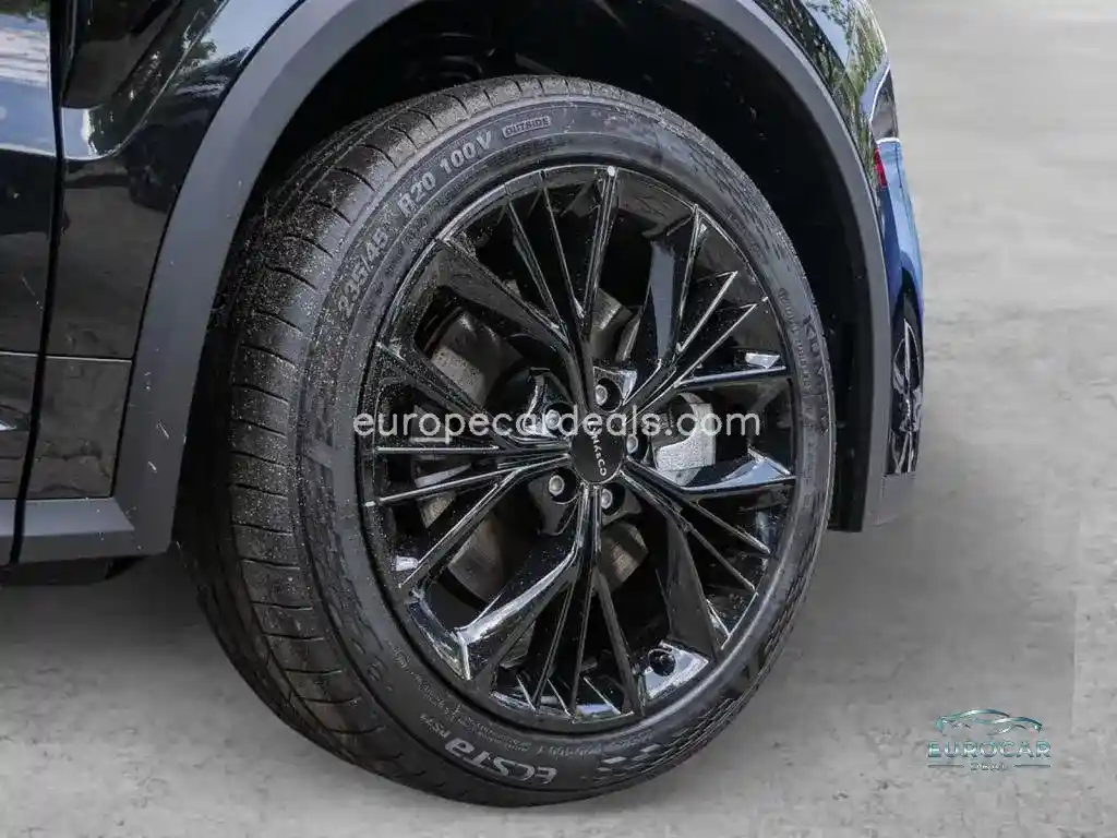 Lynk&Co 01