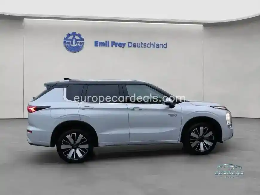 Mitsubishi Plug-in Hybrid Outlander