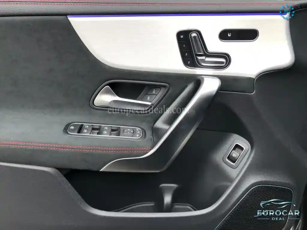 Mercedes-Benz CLA 45 AMG