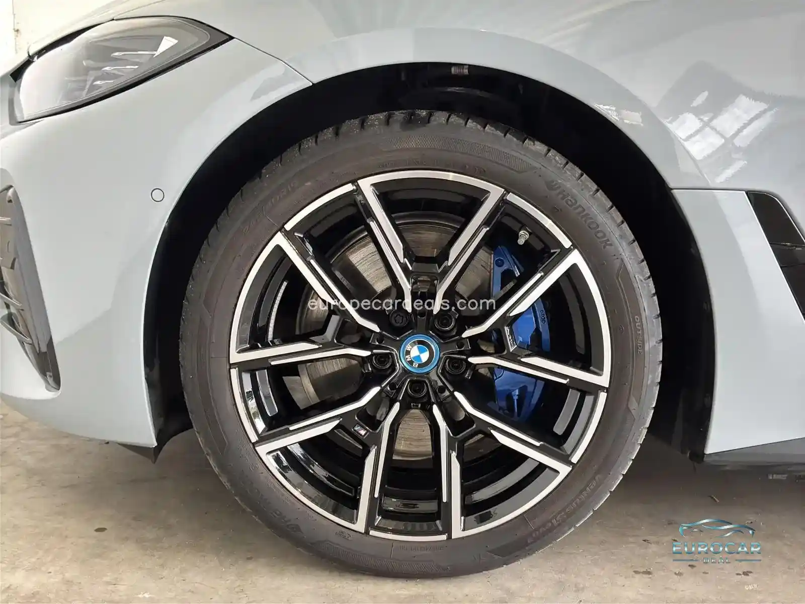 BMW i4