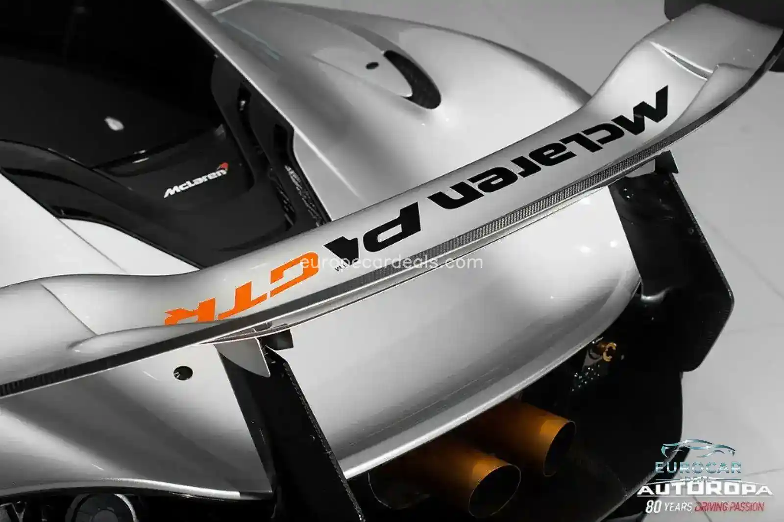 McLaren P1