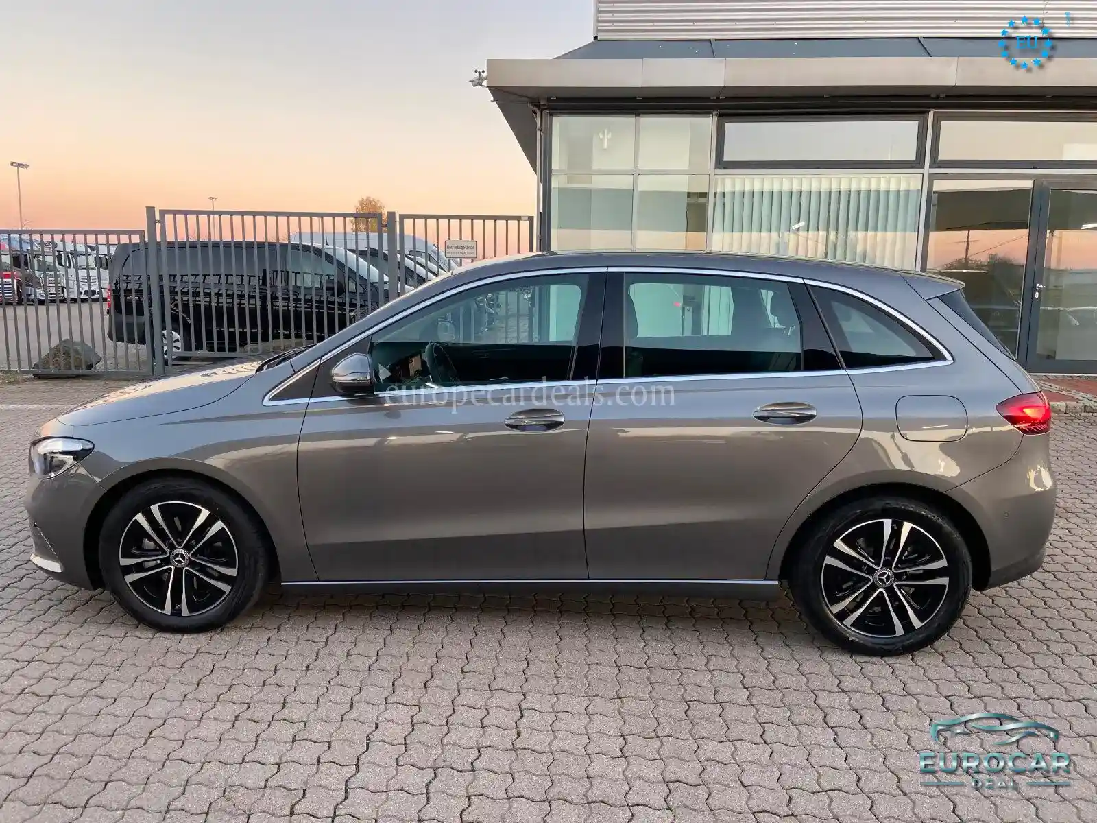 Mercedes-Benz B 200