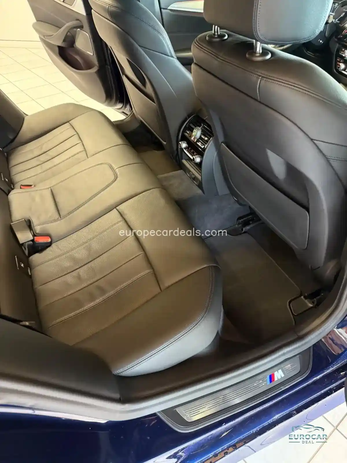 BMW M550