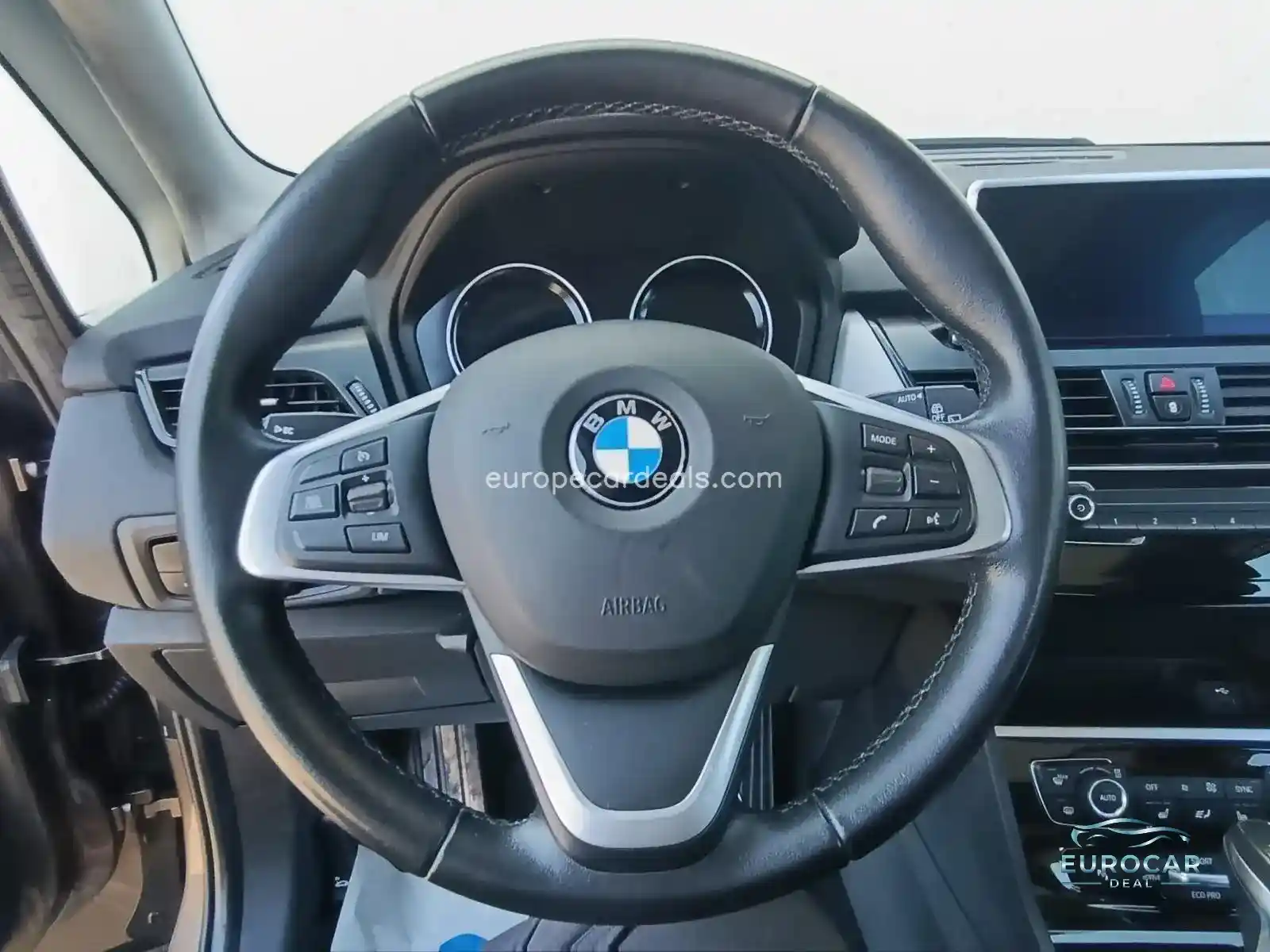 BMW 225