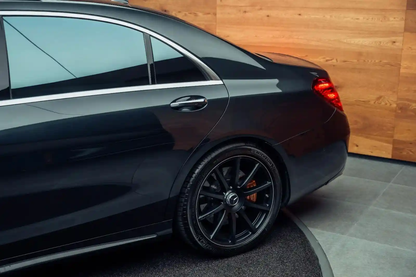 Mercedes-Benz S 65 AMG