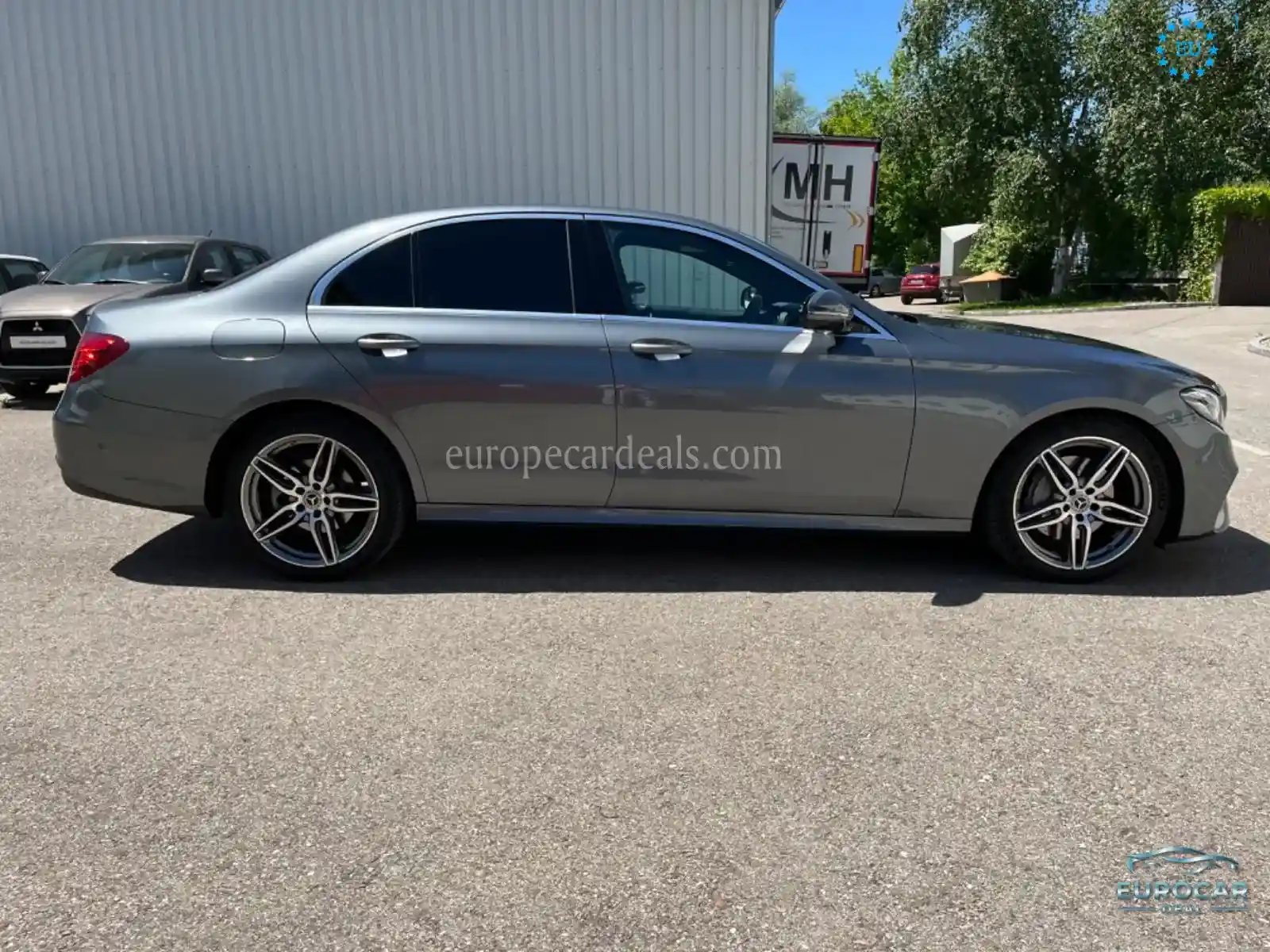 Mercedes-Benz E 220