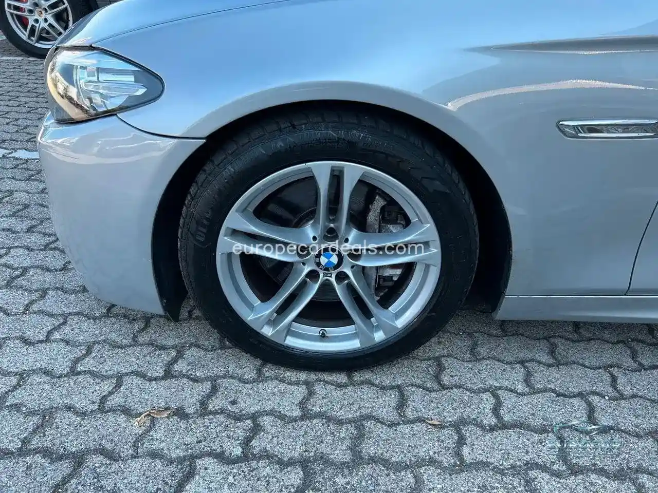 BMW 525