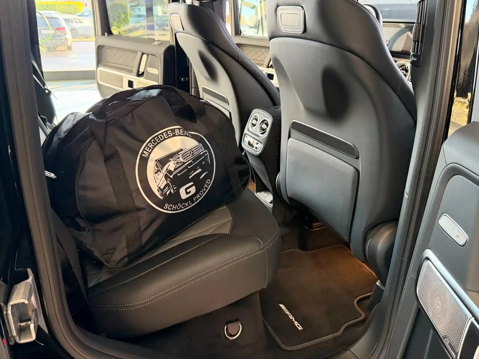 Mercedes-Benz G 500