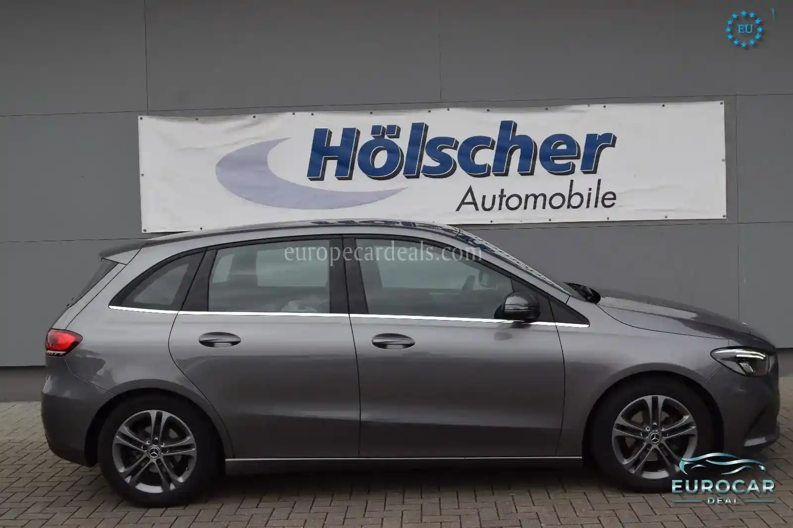 Mercedes-Benz B 180