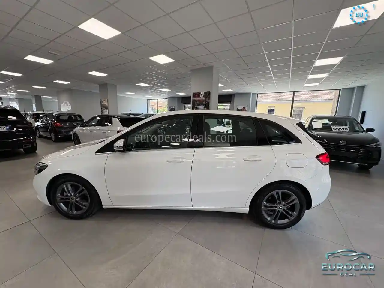 Mercedes-Benz B 180