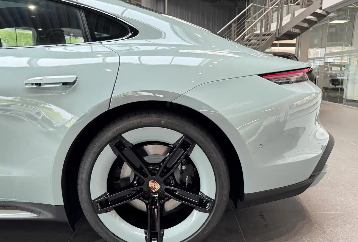Porsche Taycan