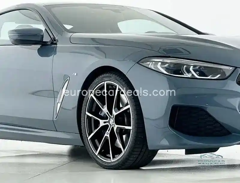 BMW 840