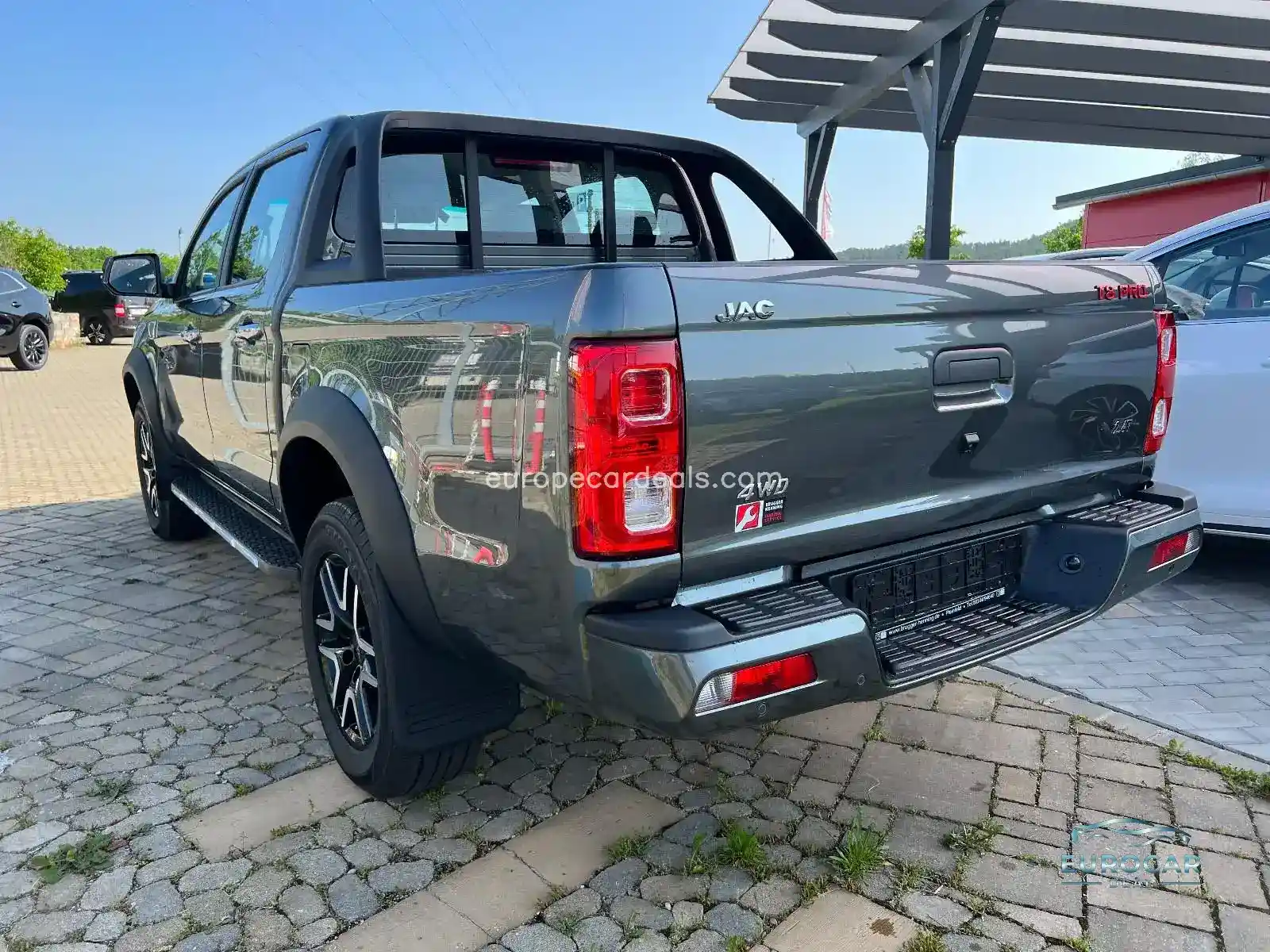 JAC 8 Pro