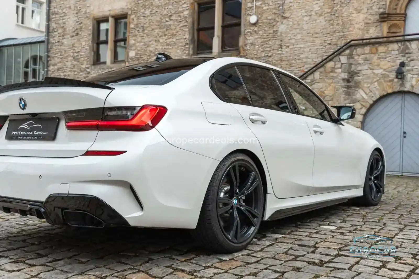 BMW 330