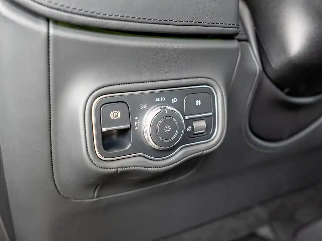 Mercedes-Benz G 450