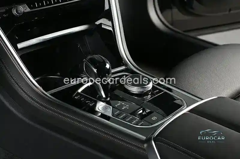 BMW M850