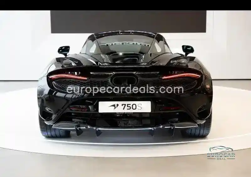 McLaren 750S