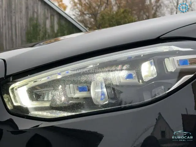 Mercedes-Benz S 400