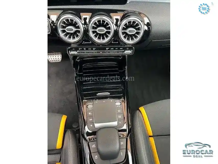 Mercedes-Benz A 45 AMG