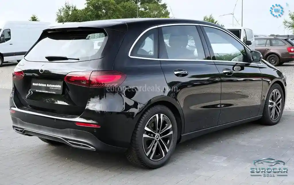 Mercedes-Benz B 200
