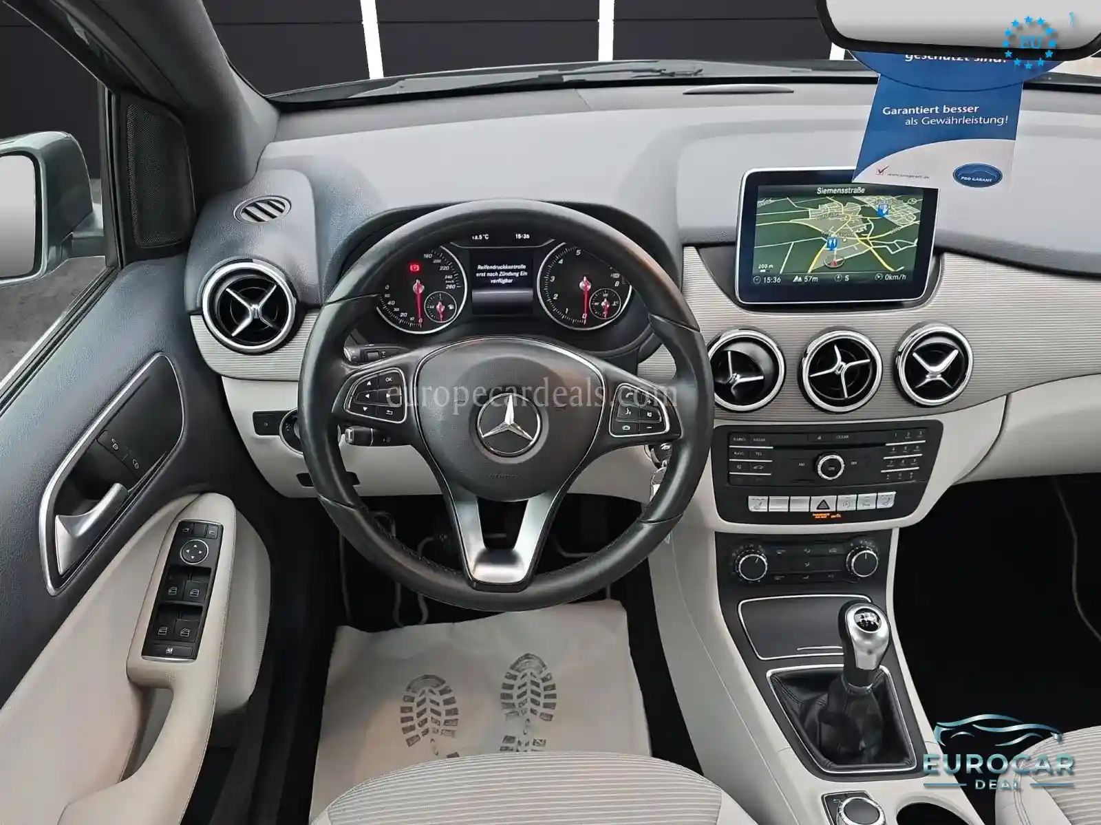 Mercedes-Benz B 180