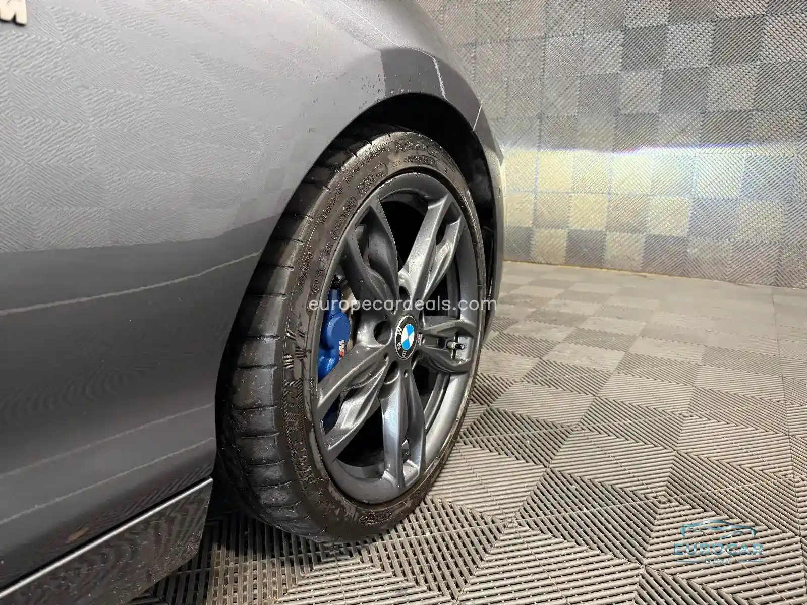 BMW M240i