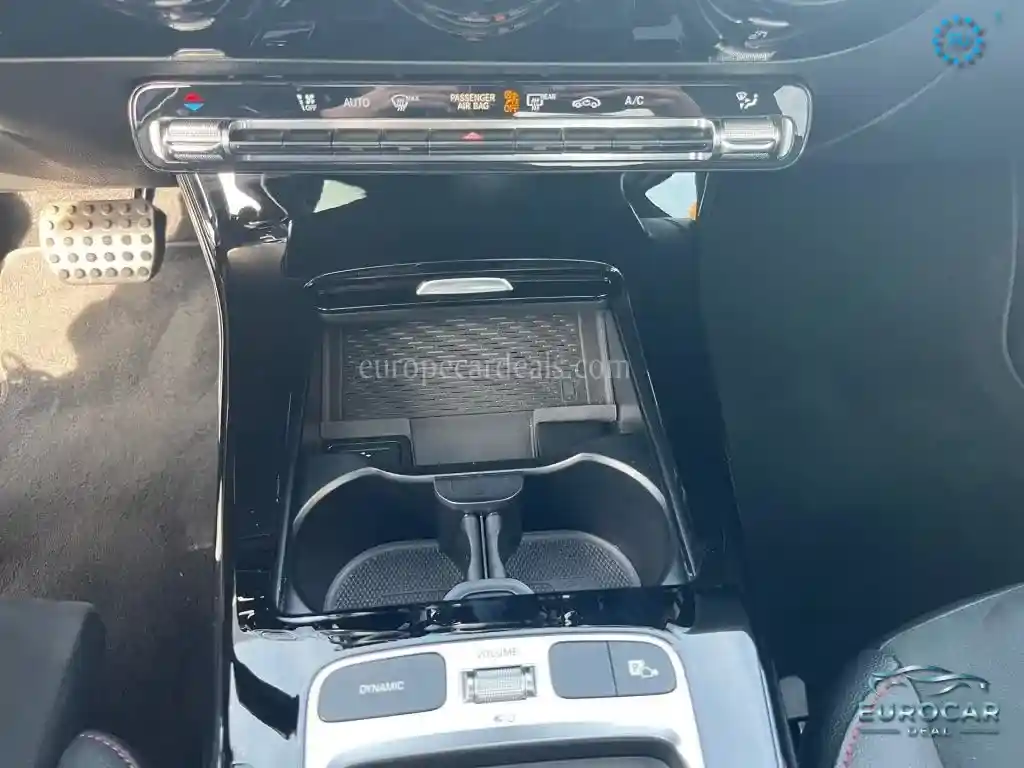Mercedes-Benz A 35 AMG