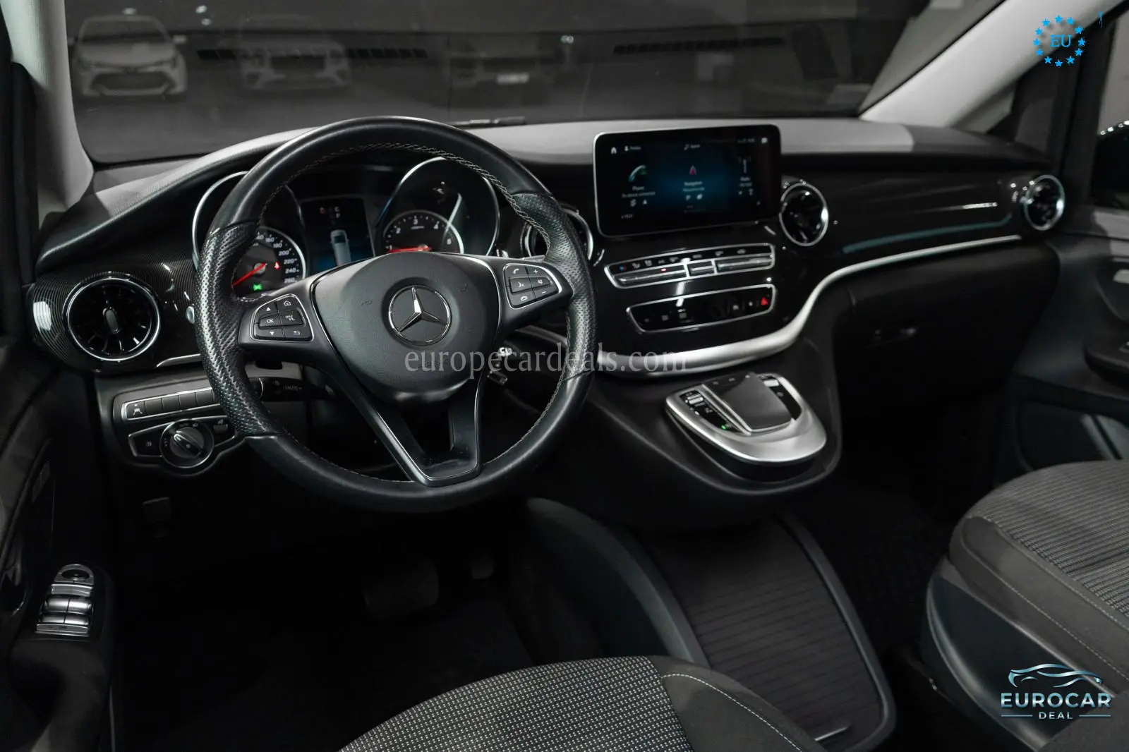 Mercedes-Benz V 220