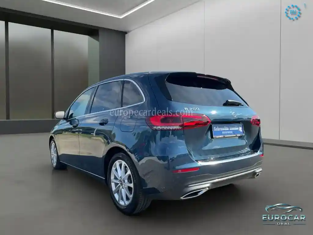 Mercedes-Benz B 200