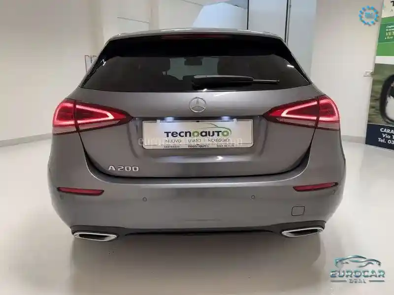 Mercedes-Benz A 200
