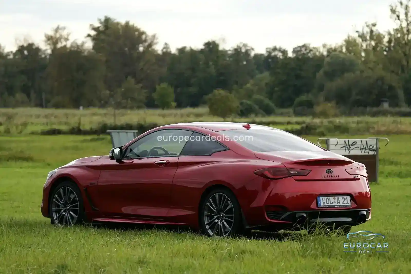 Infiniti Q60