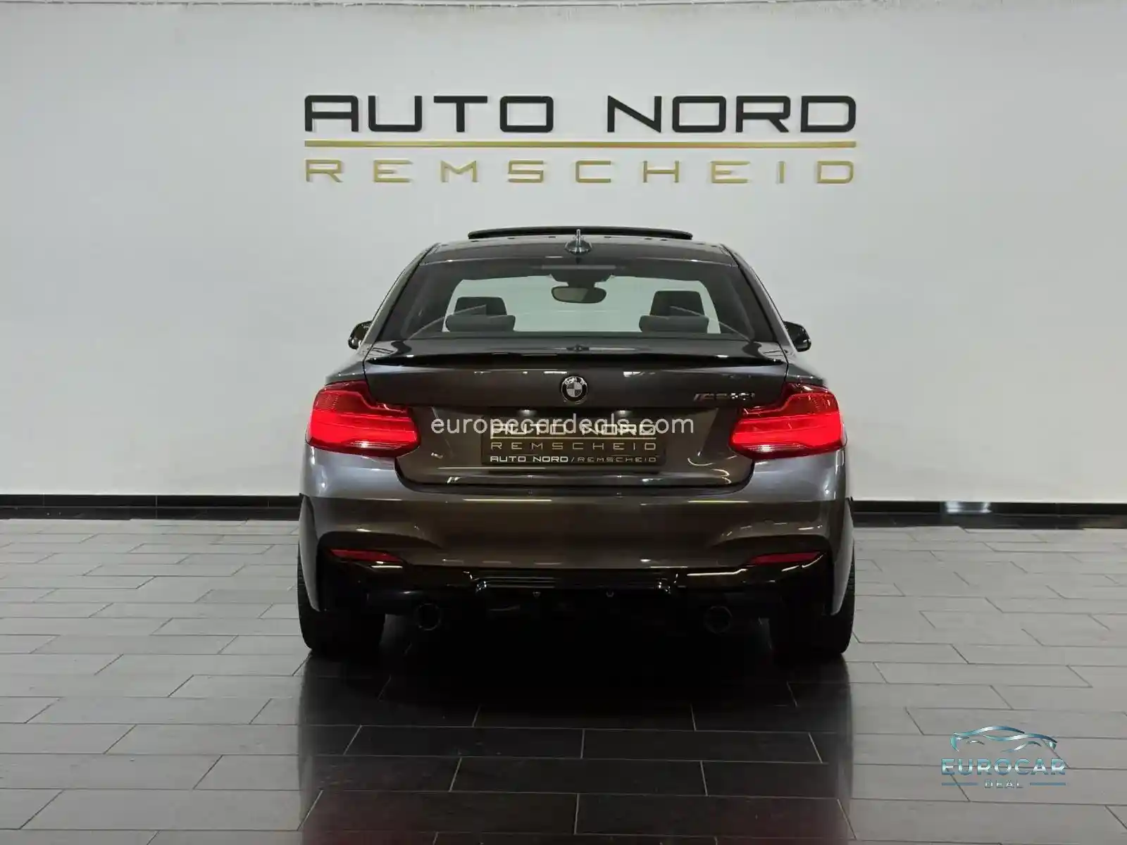 BMW M240i