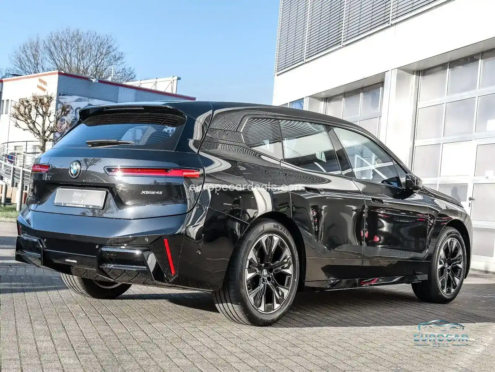 BMW iX