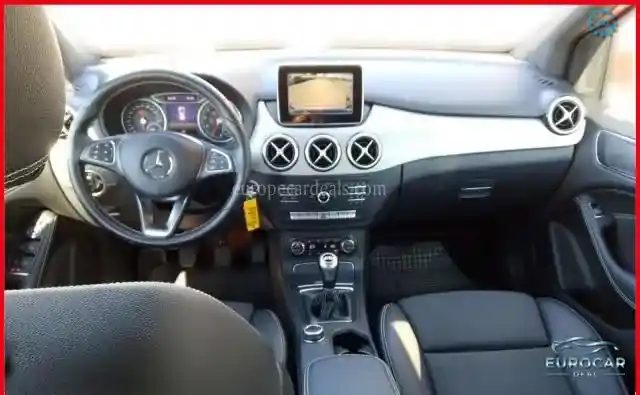 Mercedes-Benz B 200