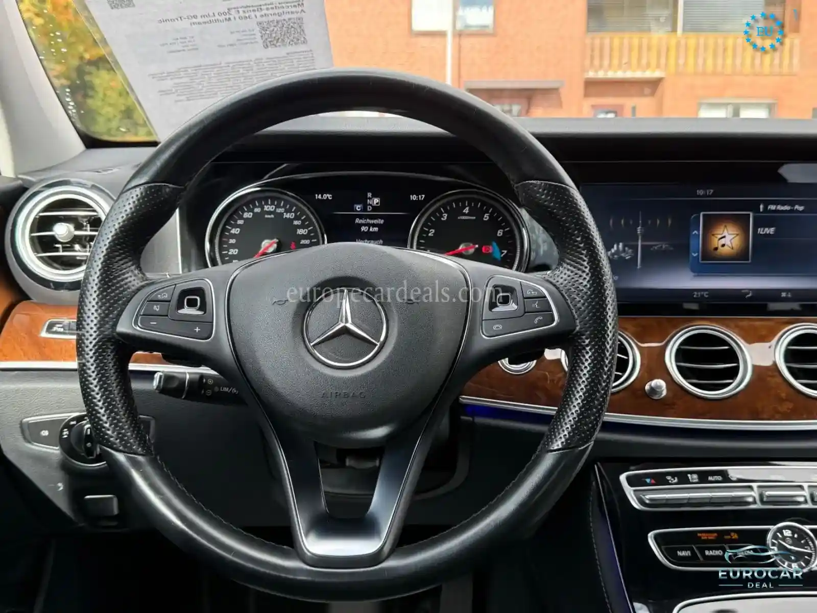 Mercedes-Benz E 200