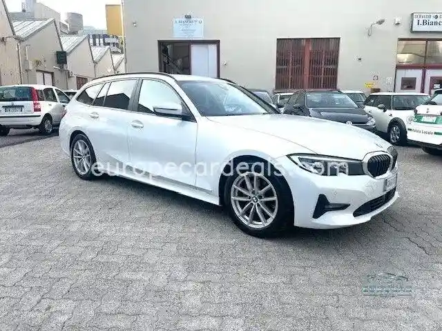BMW 320